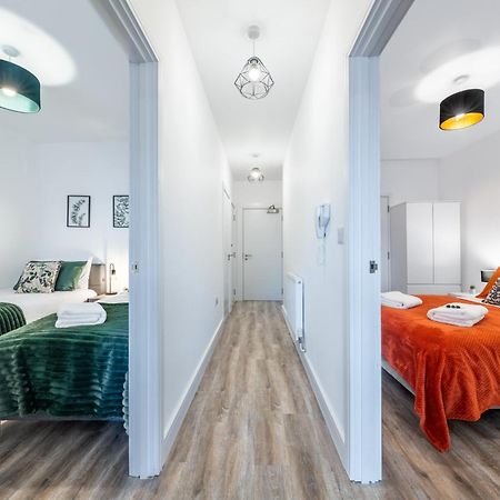 Potters Bar - Free Parking - Private Bathroom - Netflix - 4 Mins Walk To Station - 20 Mins Direct Trains To London Luaran gambar