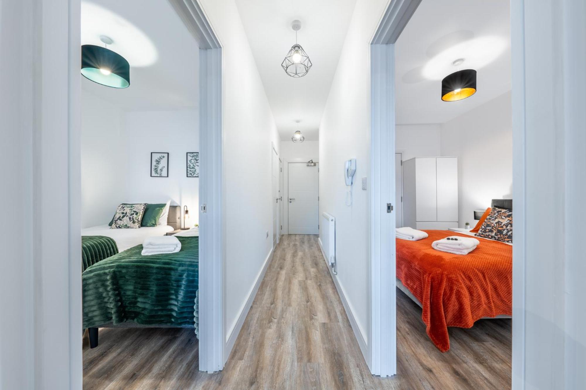 Potters Bar - Free Parking - Private Bathroom - Netflix - 4 Mins Walk To Station - 20 Mins Direct Trains To London Luaran gambar