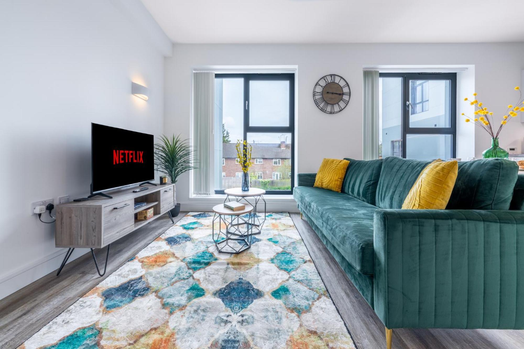 Potters Bar - Free Parking - Private Bathroom - Netflix - 4 Mins Walk To Station - 20 Mins Direct Trains To London Luaran gambar